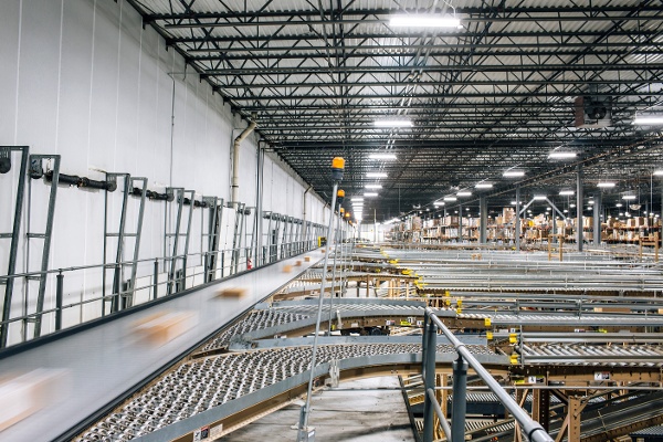 Verst_Fulfillment_ShippingConveyors_188-1
