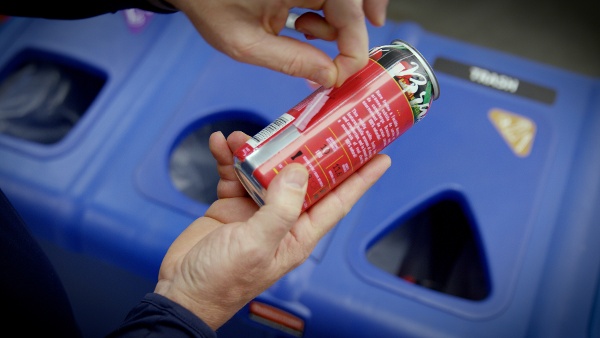 Verst_Packaging_RecycleCans_rgb_vHR-1